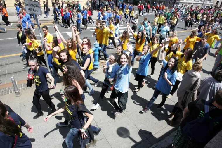Maturanti se veselili na ulicama Zagreba