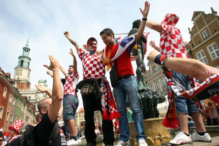 Navijači okupirali ulice Poznanja