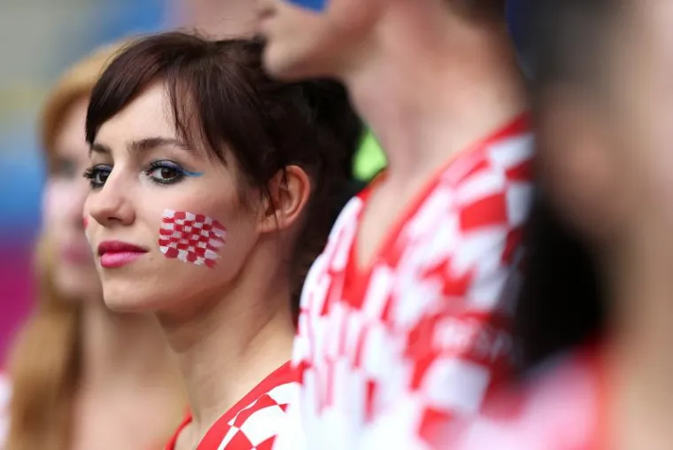 Tko je pobijedio na tribini - Hrvatice ili Talijanke?