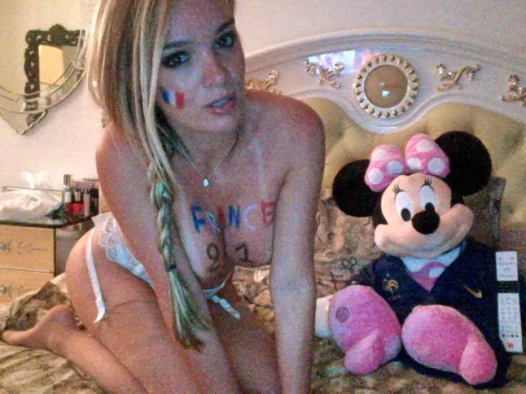 Svojim grudima zasjenit će sve vidovnjake