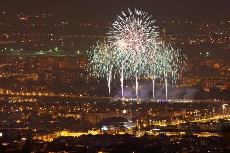 Spektakl na Festivalu vatrometa