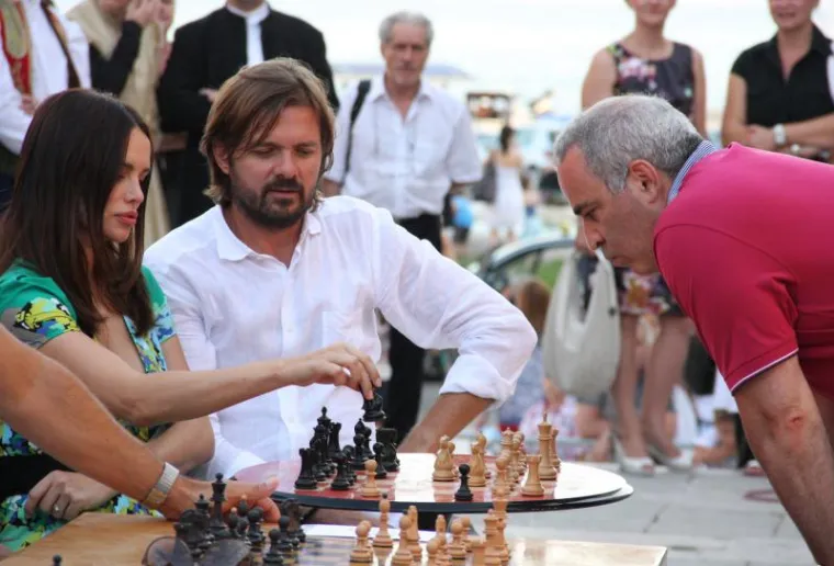 Seve i Milan pokušali poraziti šahovskog velemajstora