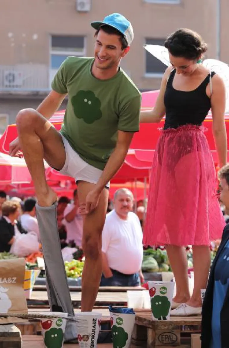 Striptiz na Dolcu &scaron;okirao prolaznike