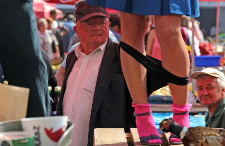 Striptiz na Dolcu &scaron;okirao prolaznike