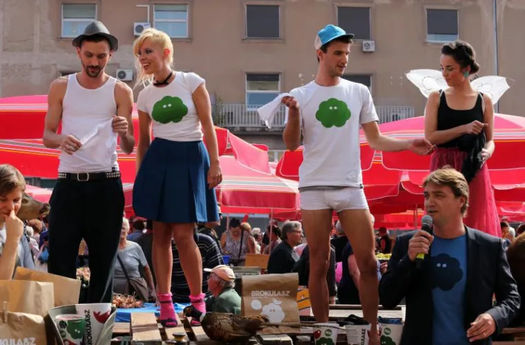 Striptiz na Dolcu &scaron;okirao prolaznike