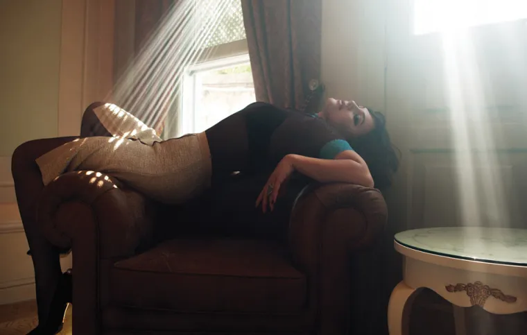 Mnogi su mogli primijetiti da na istim fotografijama nedostaje zanosna Meryem Uzerli, crvenokosa glumica koja u seriji utjelovljuje sultanovu miljenicu, Hurem.