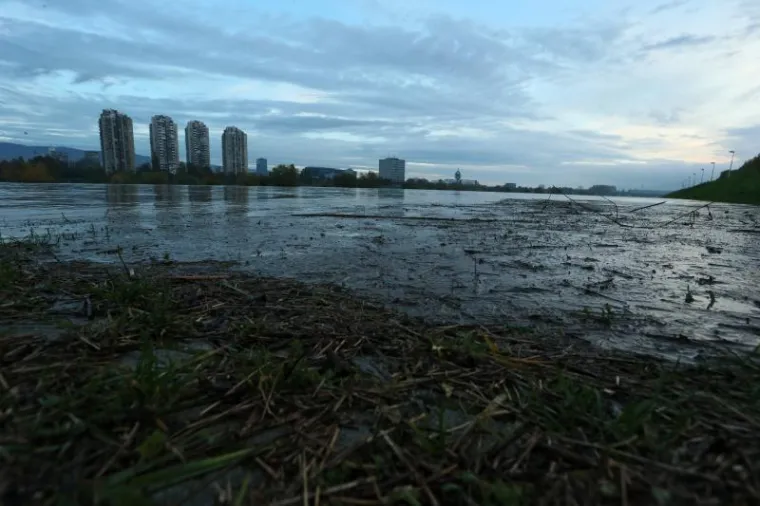 Hrvatsku 'zapljusnuo' veliki vodni val