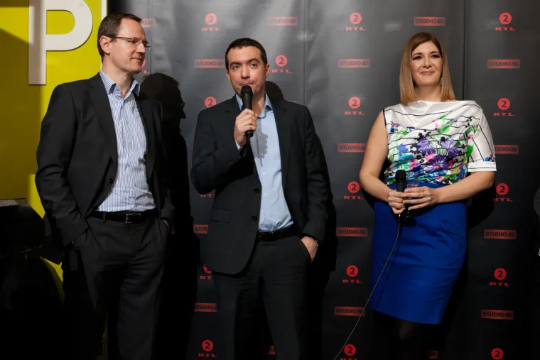 Rođendan uspje&scaron;nog talk showa čestitali su cijeloj ekipi i predsjednik uprave RTL Televizije Johannes Zuell kao i direktor informativnog programa Ivan Lovreček koji su veseloj ekipi 'Studija 45' uručili velike bukete cvijeća.