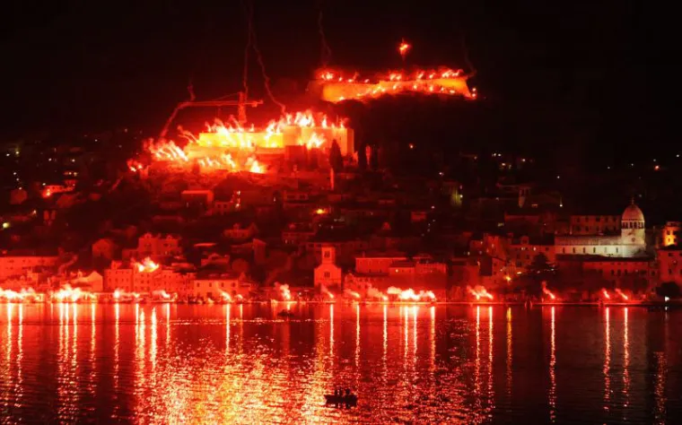 Funcuti 'zapalili' &Scaron;ibenik za 30. rođendan