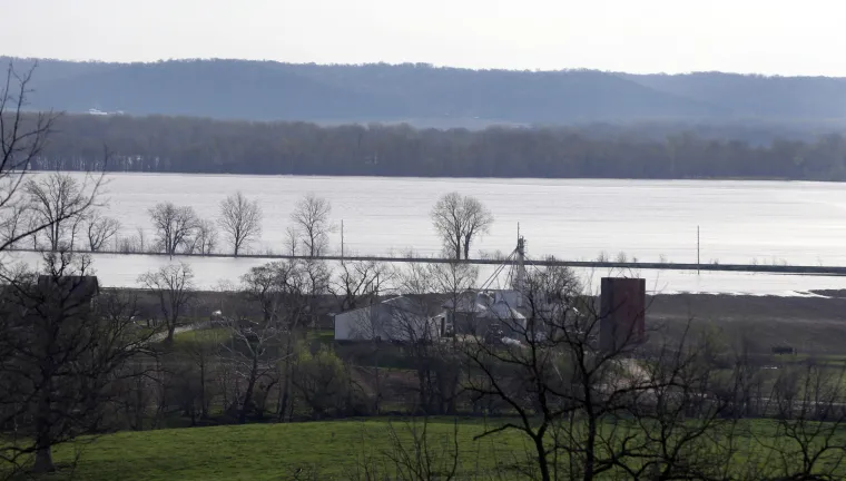 Rijeka Mississippi preplavila farme