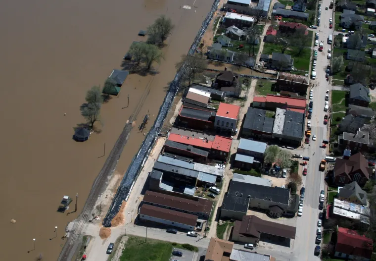 Strašni prizori poplava i izlijevanja raznih rijeka u svijetu