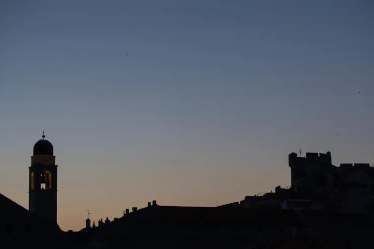 Dubrovnik u predvečer