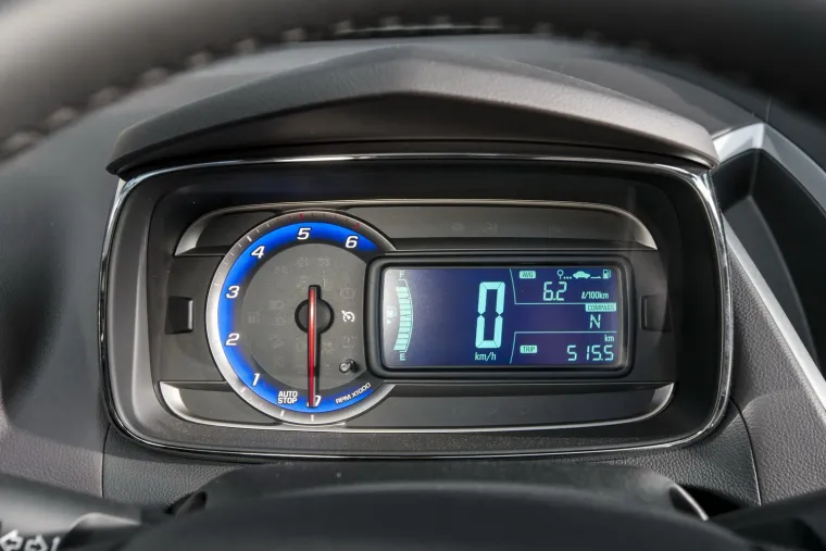 Sa Chevroletovim MyLink radiom, koji je standardni dio viših paketa opreme, vozači će na dohvat ruke imati sustav koji je jednostavan za korištenje i koji im omogućuje pristup medijima, uključujući specijalizirane aplikacije, s njihovih mobilnih uređaja.