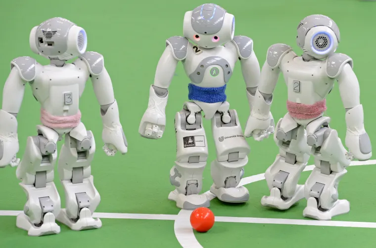 Nogometni turnir pod nazivom RoboCup GermanOpen 2013 održan u Magdeburgu, u kojem se natječu roboti