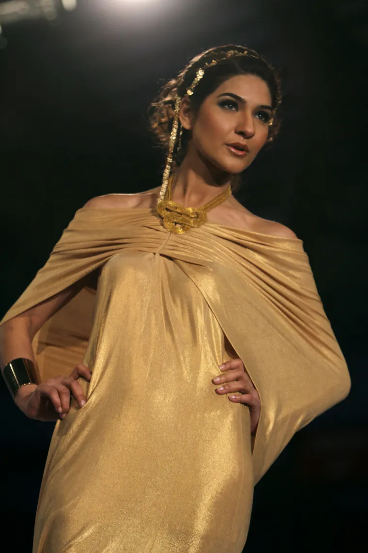 Nove kreacije prezentirane na Lahore Fashion Weeku u Pakistanu