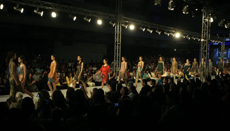 Moda u Pakistanu - Lahore Fashion Week
