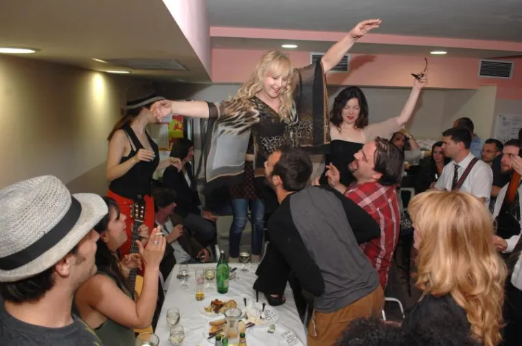 Hrvatski glumci se opustili na razuzdanom tulumu