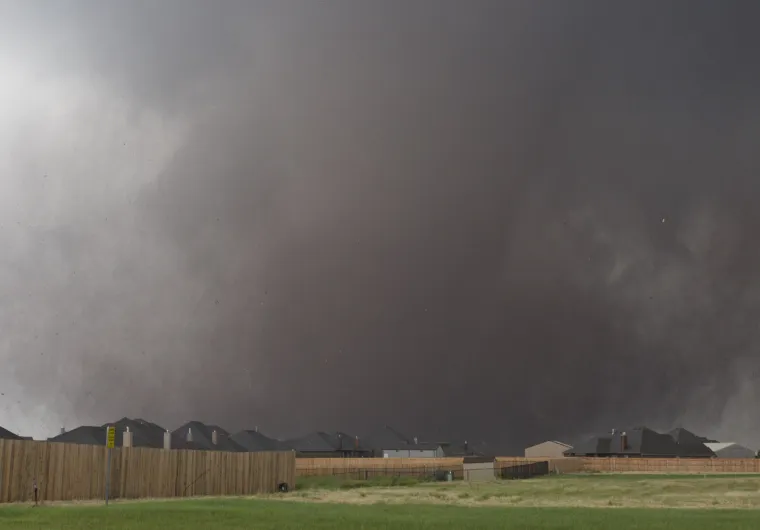 Snažni tornado poharao Oklahomu