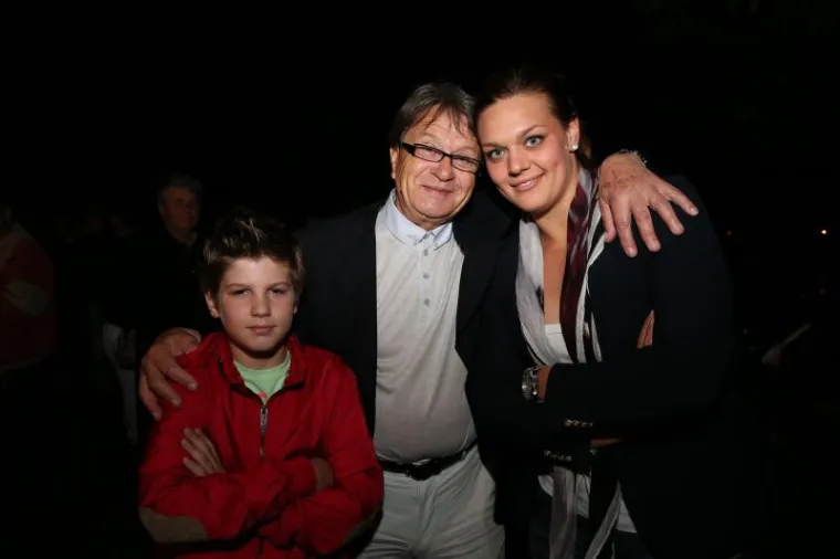 Kako se slavilo i tugovalo u izbornoj noći