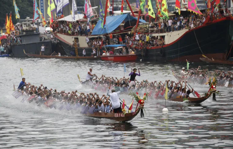 Festival tradiocionalnih čamaca u Kini