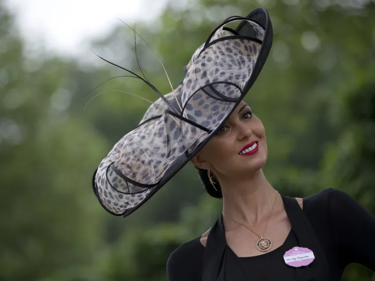 Ludi &scaron;e&scaron;iri na tradicionalnoj utrci u Engleskoj