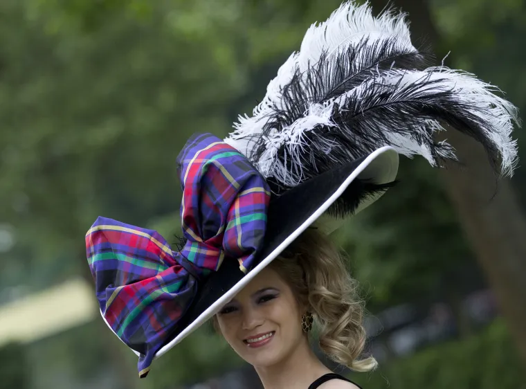 Ludi &scaron;e&scaron;iri na tradicionalnoj utrci u Engleskoj