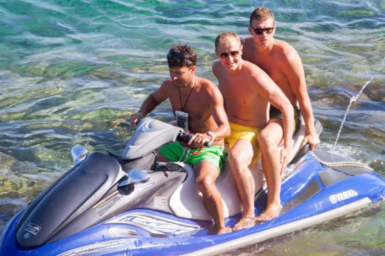 Evo kako se Džeko s ekipom zabavlja u Dubrovniku