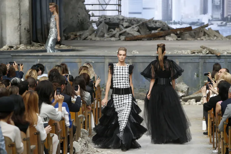 Revija u Parizu pod nazivom 'Paris Fashion Chanel'
