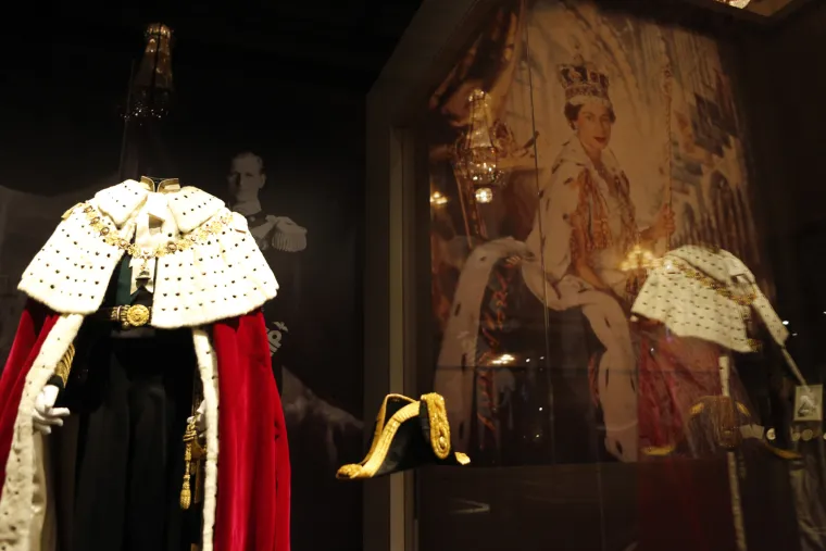 Izložba - 60 godina krunidbe Elizabete II.