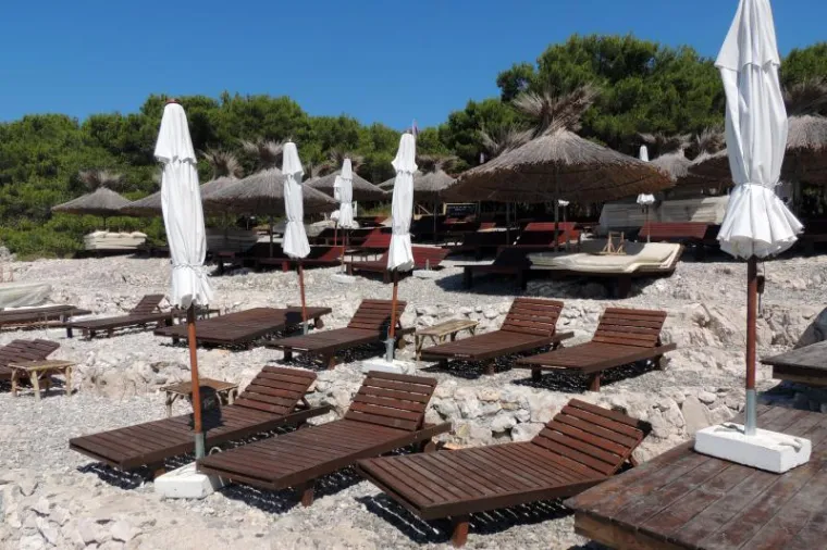 Carpe Diem Beach pod ključem