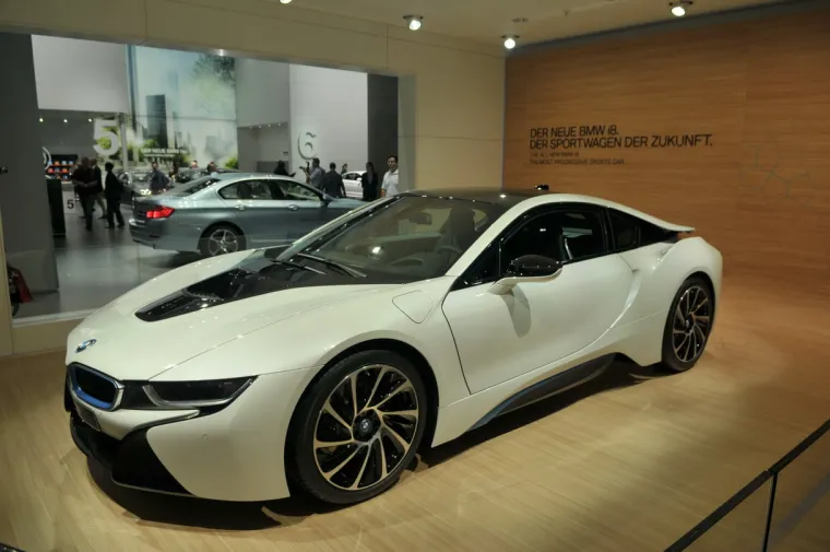 BMW i8