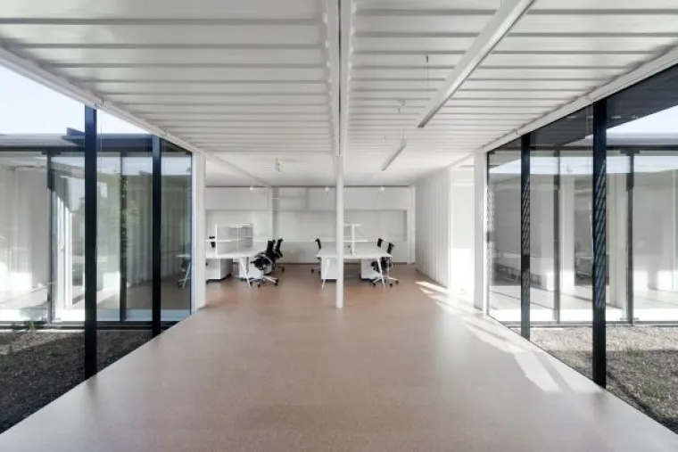 Kompletan uredski kompleks od kontejnera