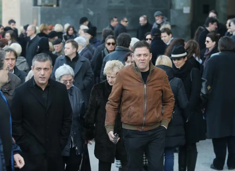 Uplakani glumci na posljednjem ispraćaju Maje Petrin