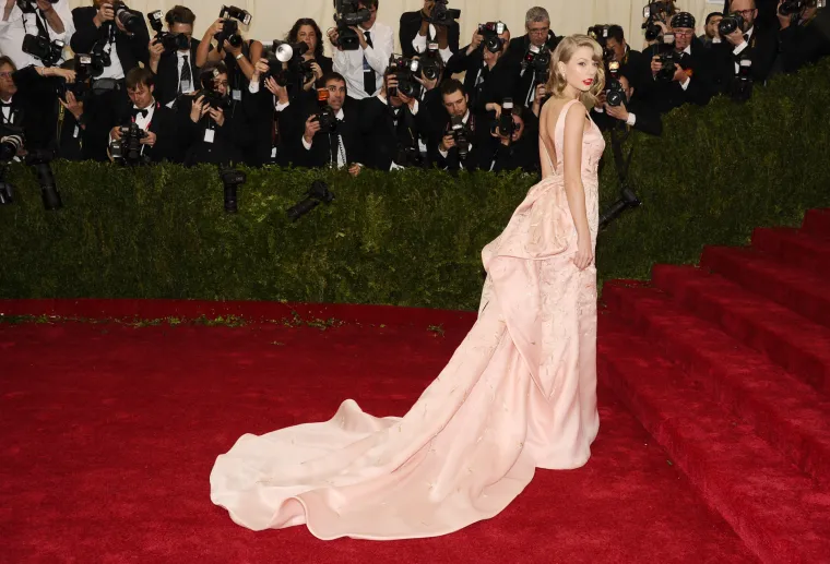 Planetarno popularne zvijezde 'poplavile' crveni tepih na Met Gali