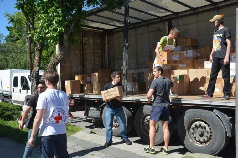 Građani diljem Hrvatske ujedinjeni u solidarnosti pomažu ugroženima