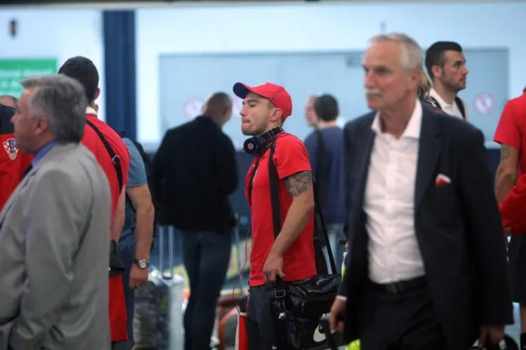 'Vatreni' sletjeli na Pleso