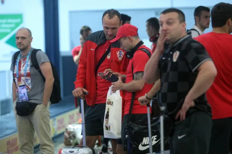 'Vatreni' sletjeli na Pleso