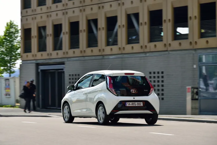 Toyotin mališan idealan za ljetnu vožnju