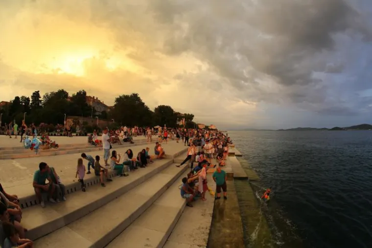 Nevjerojatan zalazak sunca u Zadru
