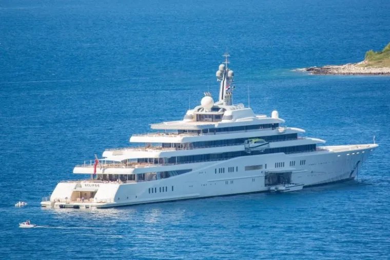 Luksuzna jahta Romana Abramoviča opet u Hrvatskoj