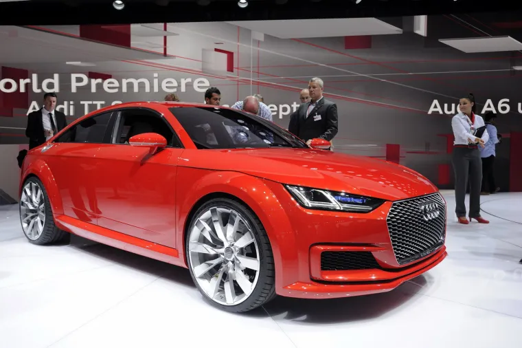 Pogledajte vrhunske 'pile' na pariškom spektaklu