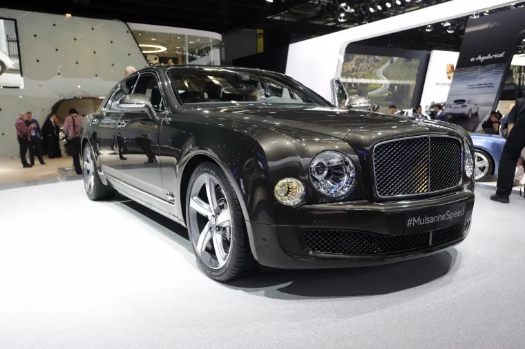 Pogledajte vrhunske 'pile' na pariškom spektaklu