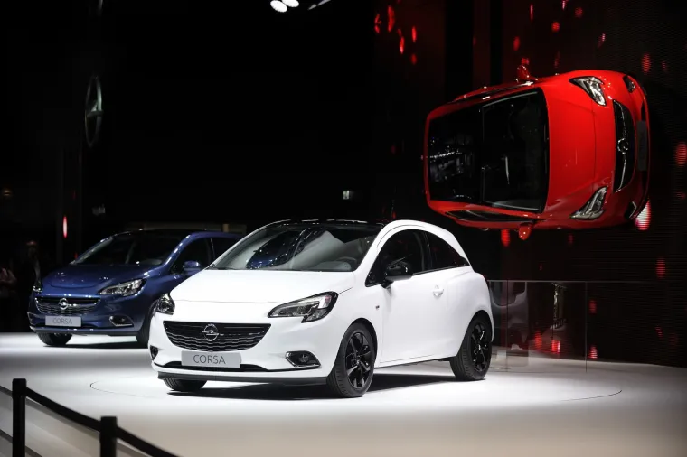 Pogledajte vrhunske 'pile' na pariškom spektaklu