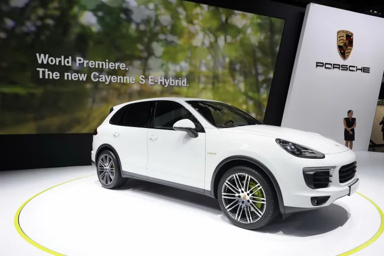 Pogledajte vrhunske 'pile' na pariškom spektaklu