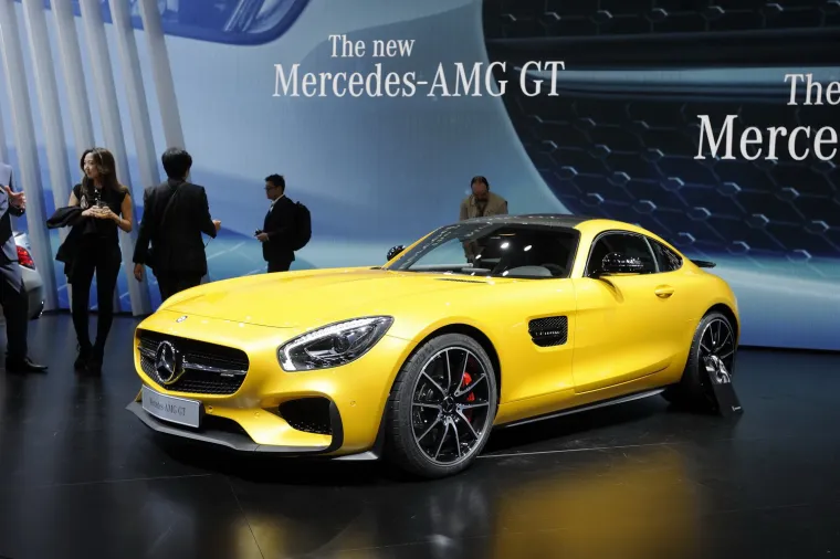 Pogledajte vrhunske 'pile' na pari&scaron;kom spektaklu