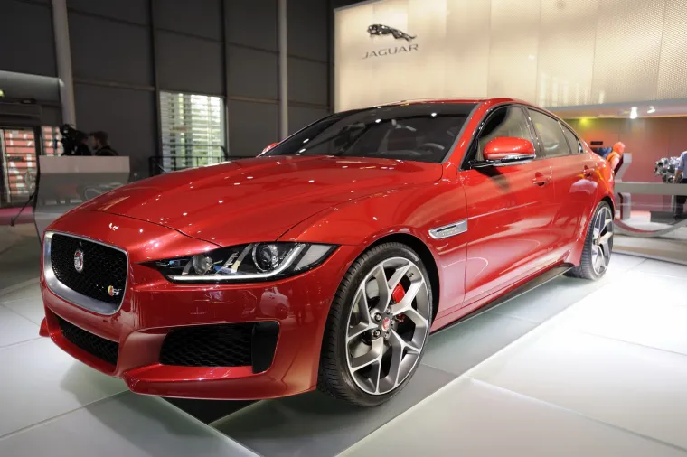 Pogledajte vrhunske 'pile' na pari&scaron;kom spektaklu