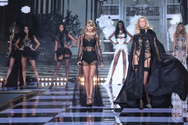 Taylor Swift, Victoria's Secret