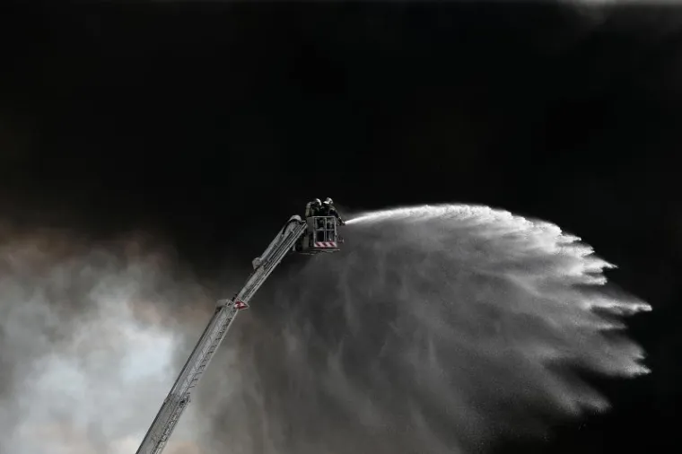 Sredinom travnja Zagrepčane je upla&scaron;io gusti crni dim koji je sukljao iz skladi&scaron;ta CE-ZA-R Centar za reciklažu na Jankomiru.