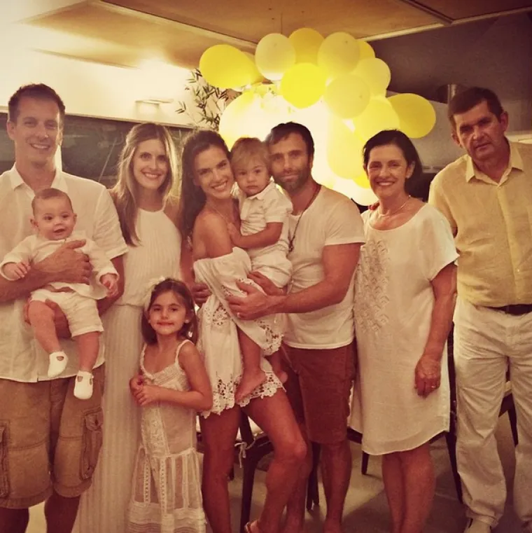 Evo kako su svjetske zvijezde dočekale Novu 2015. godinu