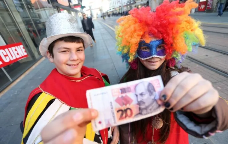 Maskirani Ivan i Andrijana 'zaskočili' su predsjednicu koja je ma&scaron;karama dala 20 kuna